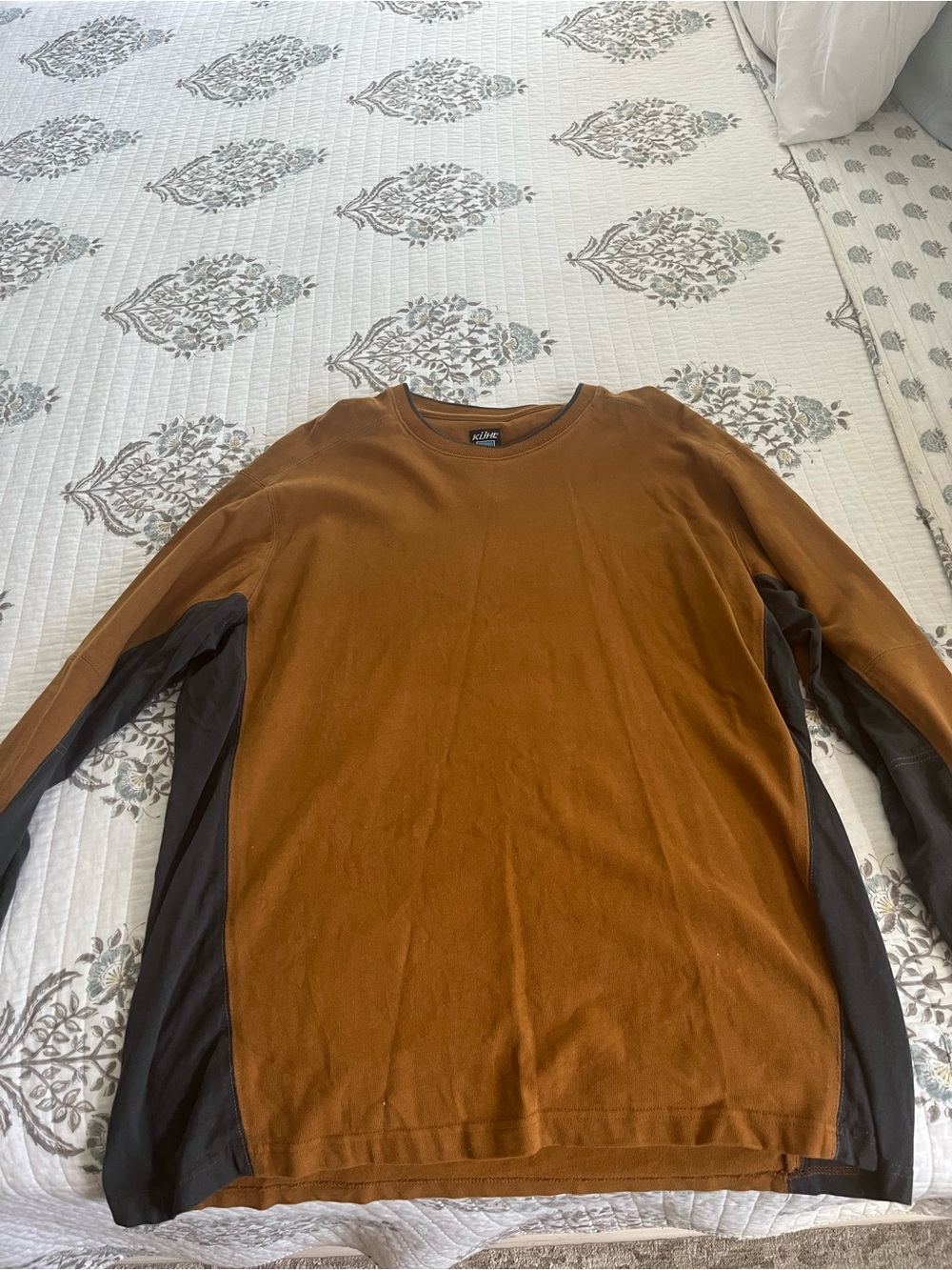 Kuhl Men’s Two-Tone Long Sleeve Crewneck - Brown and Black